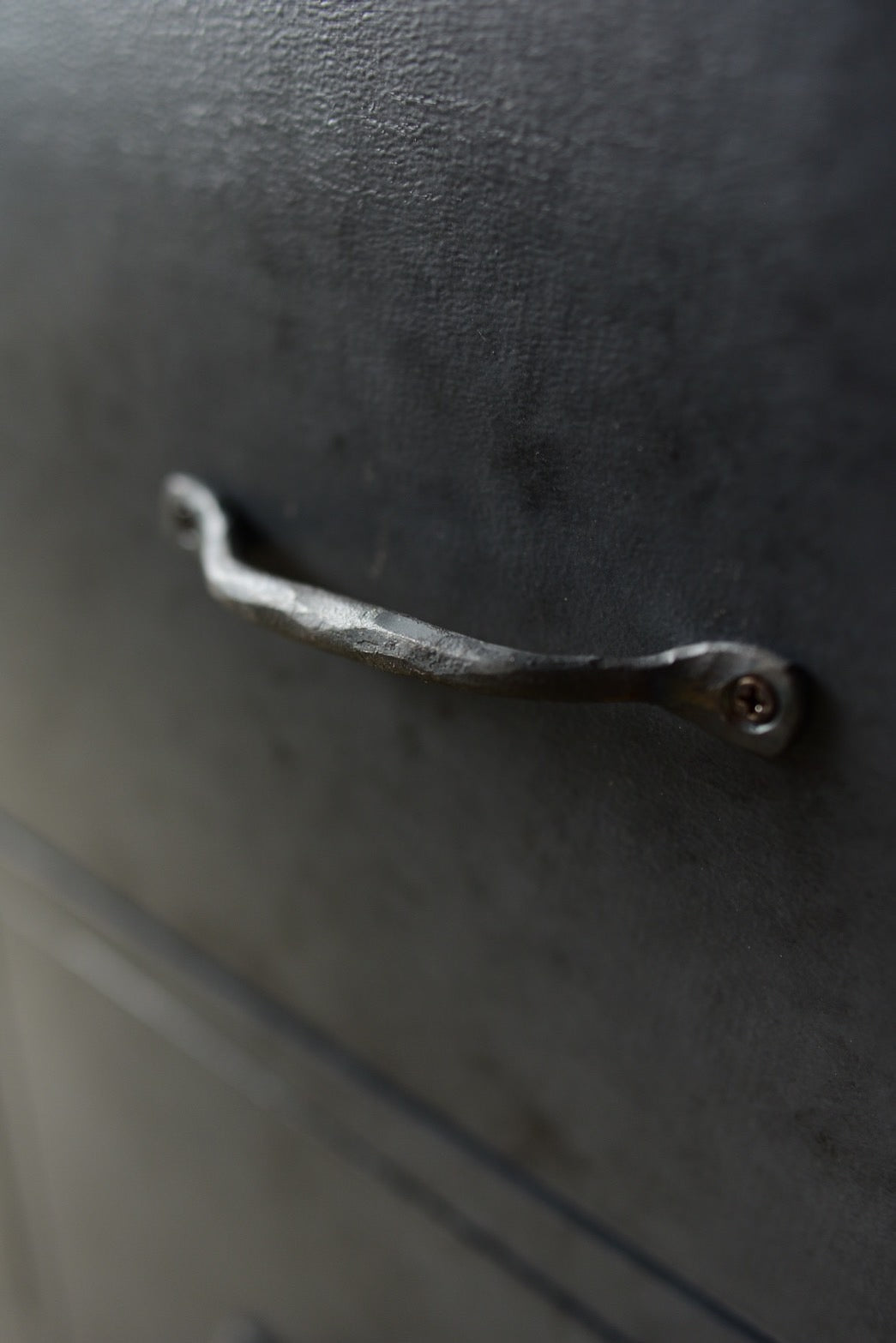 12杯の引き出しチェスト black & gray