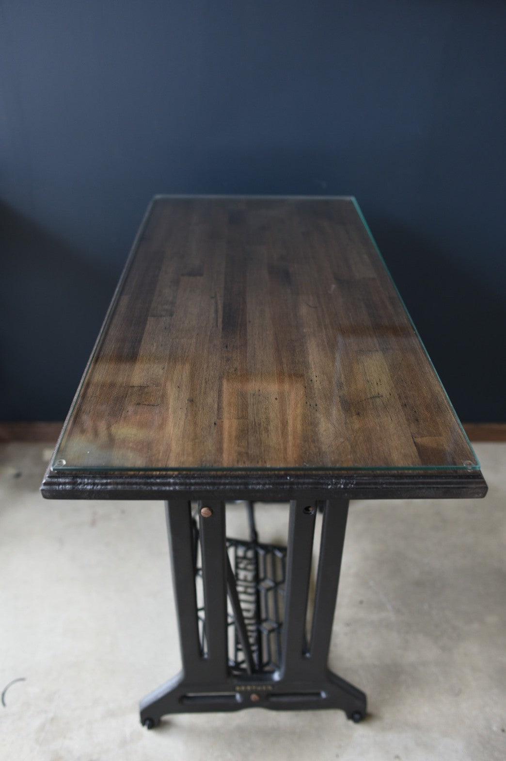 アンティークネイルテーブル/ストレート脚/black