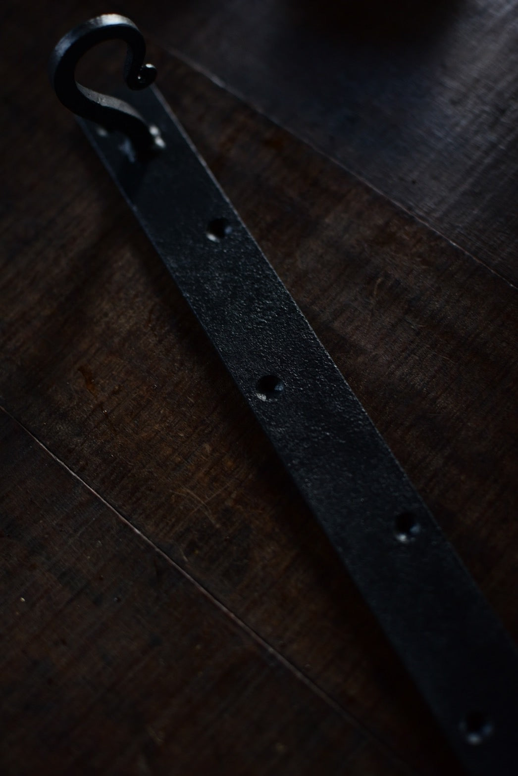 重硬な無垢材のオーダー看板