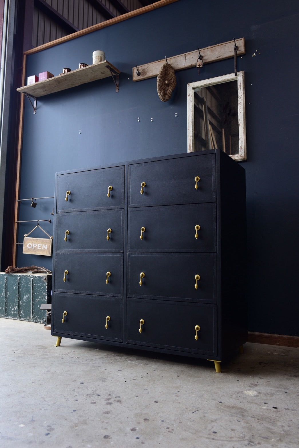 黒のフルオーダーチェスト