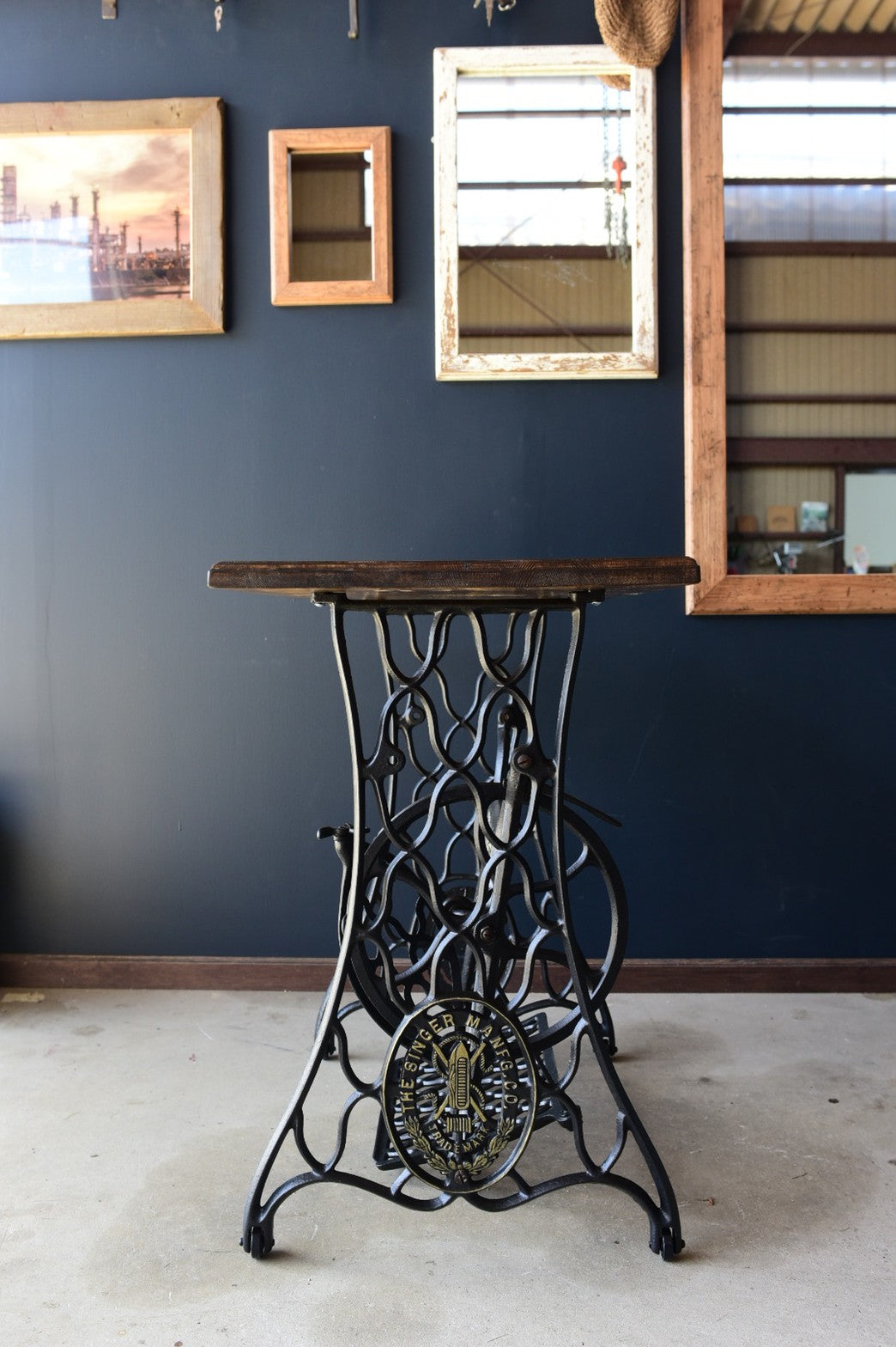 アンティークミシンテーブル/網脚/black　 w70cm*d45cm*h74cm