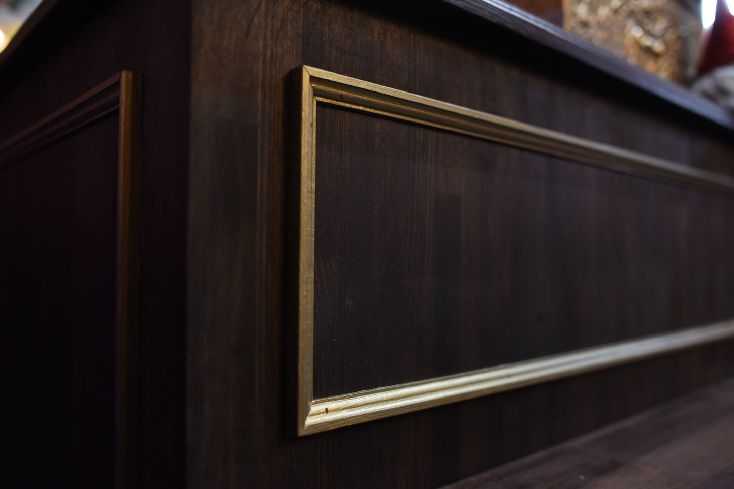 豪華な設えのレジカウンター