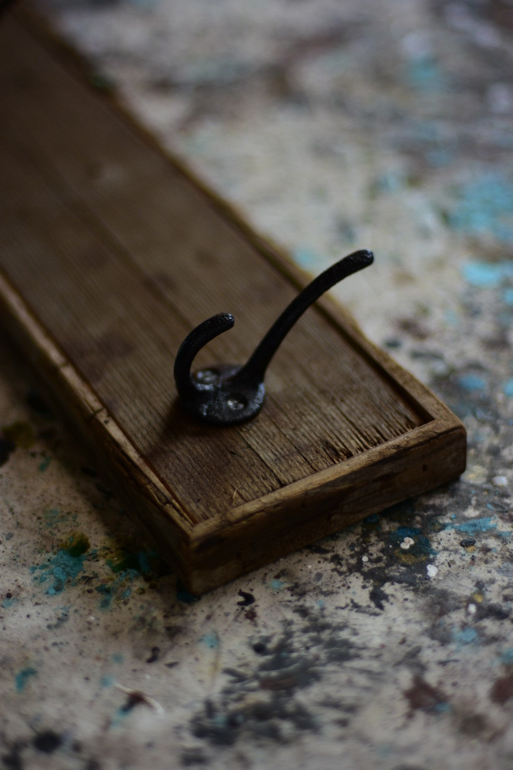 古材のウォールハンガー/「仕事の跡」シリーズ