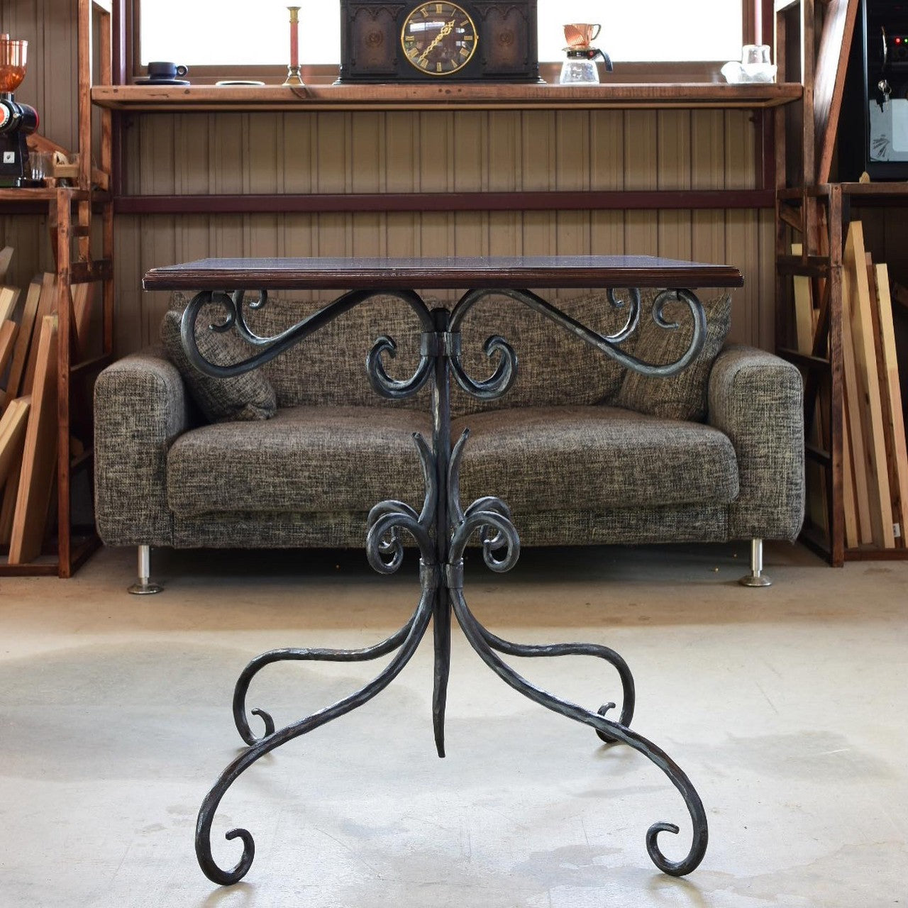 ロートアイアンテーブル ブラック×ブラウン [4019] ロートアイアンテーブル ブラック×ブラウン [4019] d1.jpg