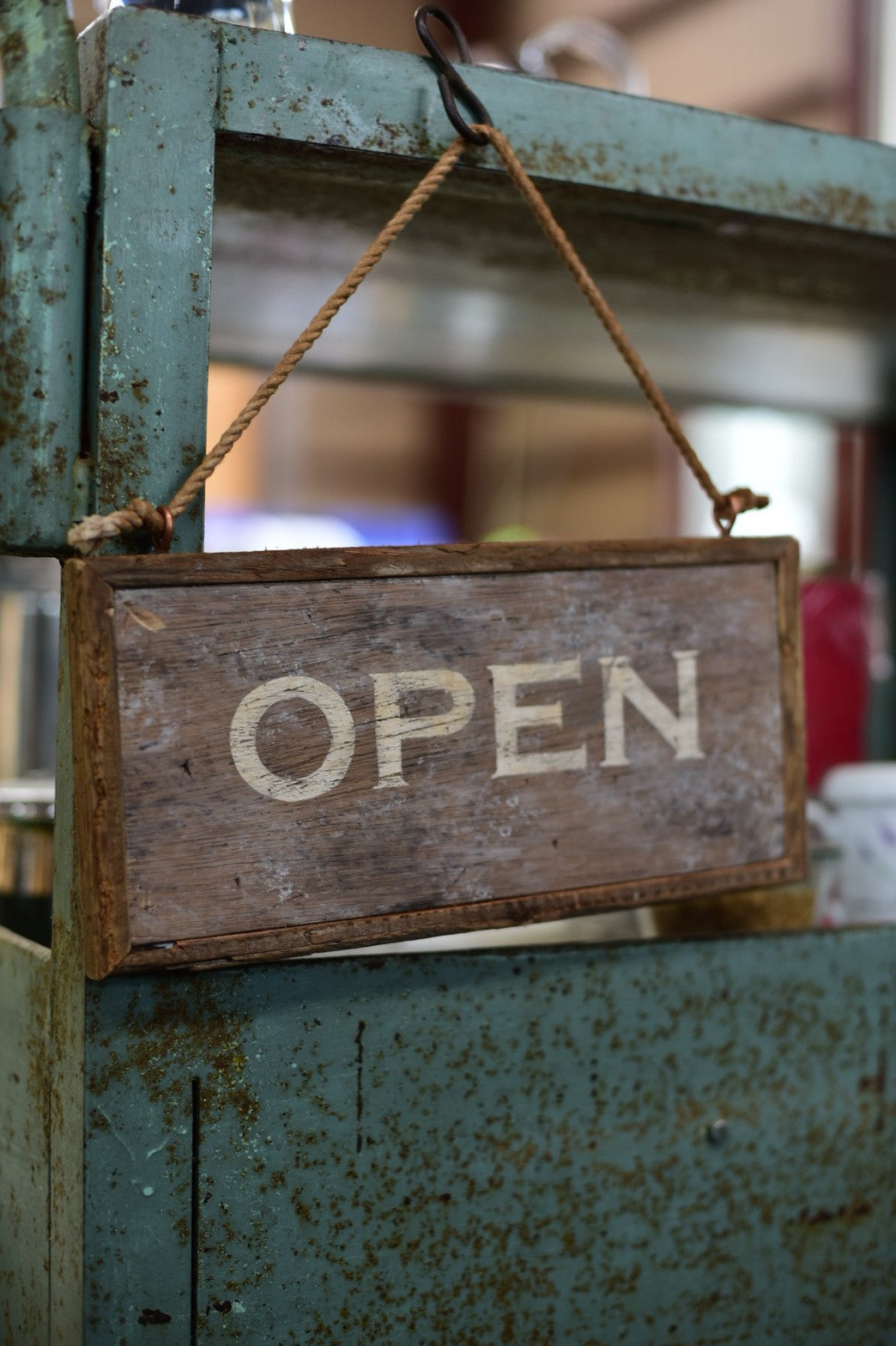 手書きsign×ハードエイジング塗装/OPEN & CLOSE看板