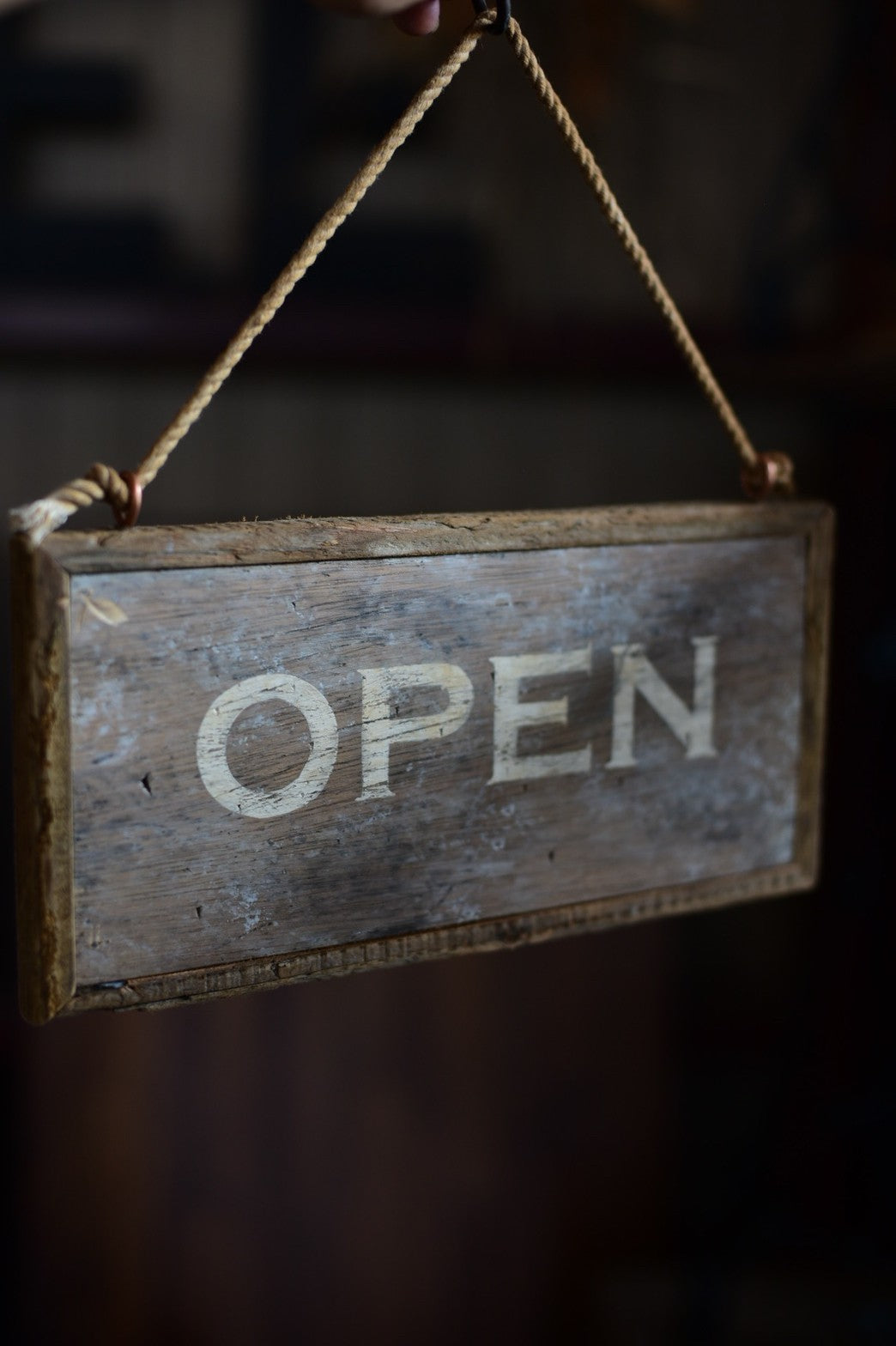 手書きsign×ハードエイジング塗装/OPEN & CLOSE看板