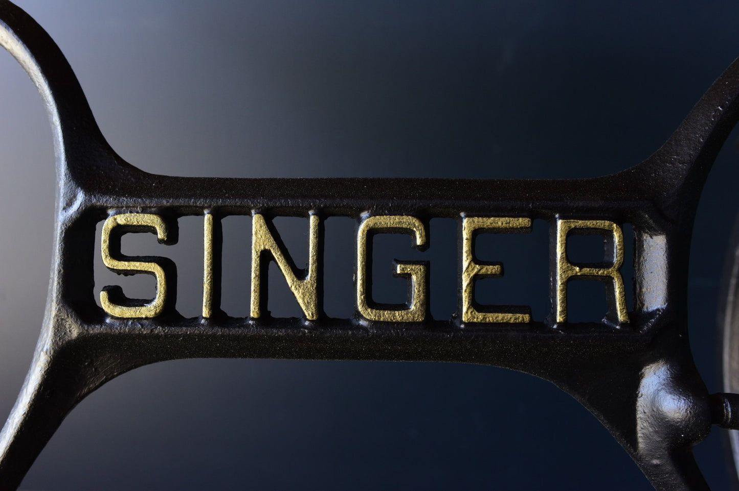 アンティークミシンテーブル/網脚/black　 w70cm*d45cm*h74cm