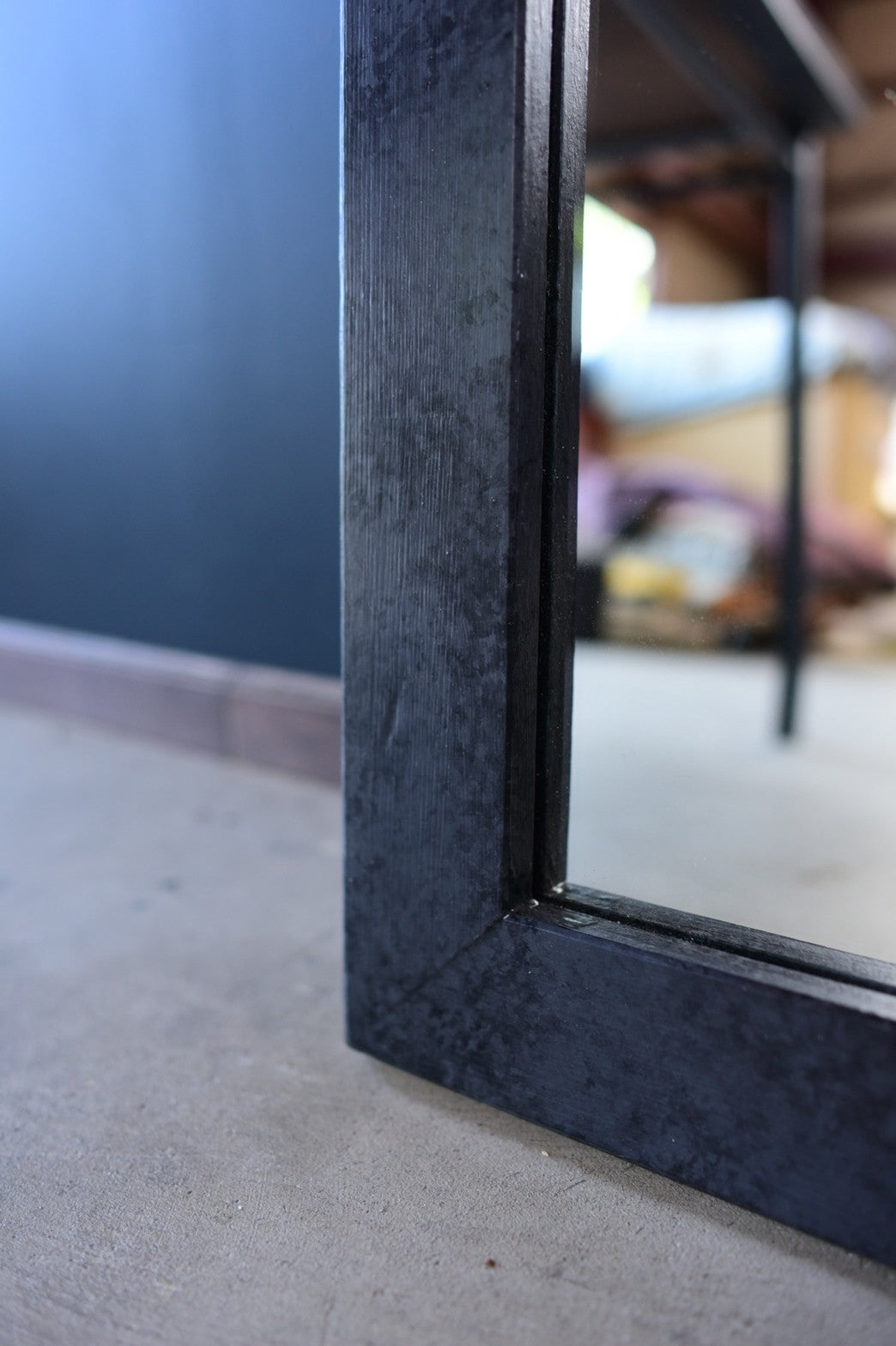 都会のインテリアに合う姿見/black & grayフレームミラー　　