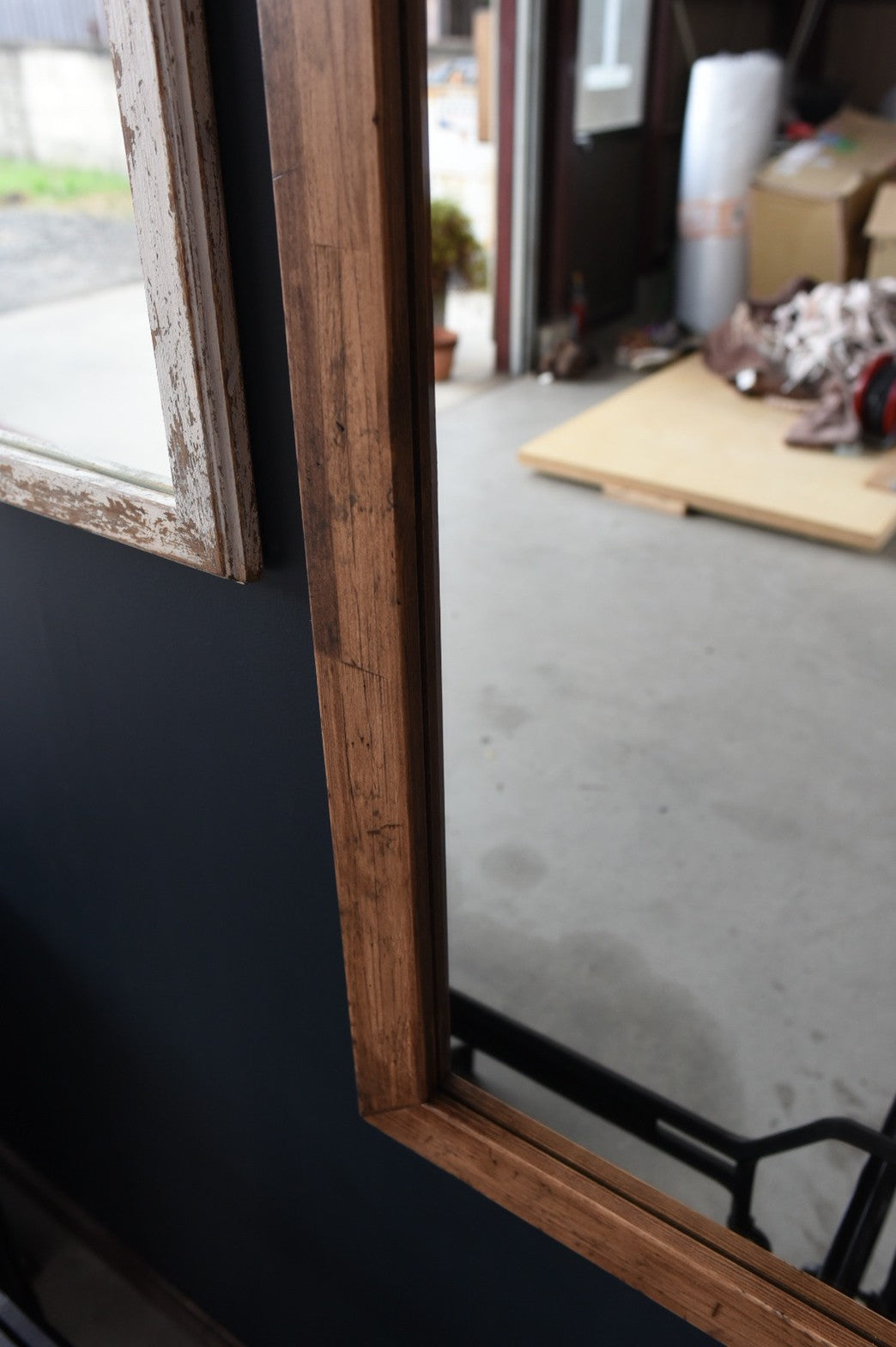 壁掛けタイプの姿見/エイジング塗装/　各色