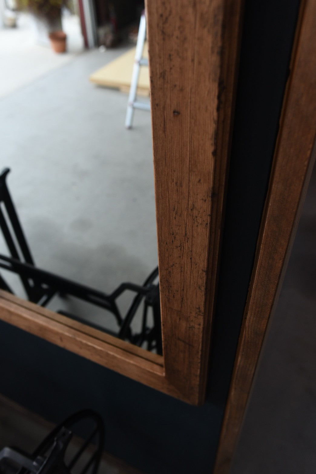 壁掛けタイプの姿見/エイジング塗装/　各色