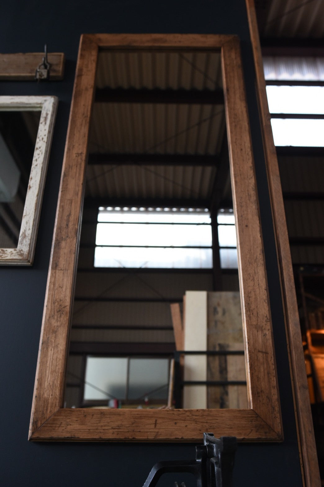 壁掛けタイプの姿見/エイジング塗装/　各色