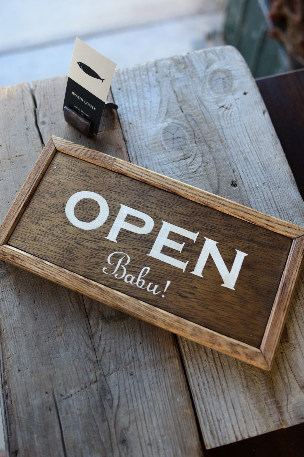 店の拘りが伝わる手書きのオーダー看板　「open&closed」　参考事例